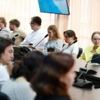 
											Продолжаются встречи заместителей губернатора и руководителей органов власти со студентами учебных заведений региона									