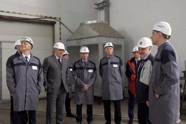 Губернатор Свердловской области Денис Паслер с рабочим визитом посетил завод &laquo;Хромпик&raquo; в Первоуральске