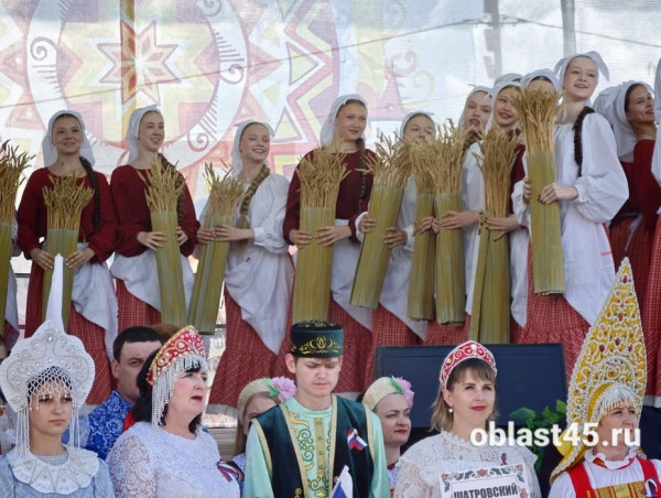 Фестиваль &laquo;Русское поле&raquo; в Кургане: включение первое