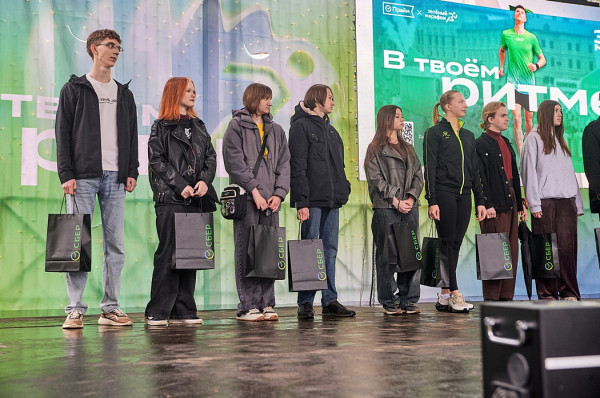 &laquo;Пусть бегут неуклюже&raquo;: курганцы массово вышли на &laquo;Зелёный марафон&raquo;