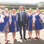
											Многообразие национальных костюмов, царь-кокошники и ароматы разносолов &ndash; все это масштабный региональный фестиваль &laquo;Русское поле&raquo;									