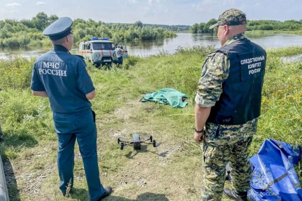 В Катайске в реке Исеть с дронами и водолазами ищут пропавшую 16-летнюю девушку
