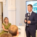 
											Губернатор Вадим Шумков встретился с архитекторами и дизайнерами Всероссийского урбанистического хакатона &laquo;Города&raquo;									