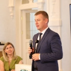 
											Губернатор Вадим Шумков встретился с архитекторами и дизайнерами Всероссийского урбанистического хакатона &laquo;Города&raquo;									