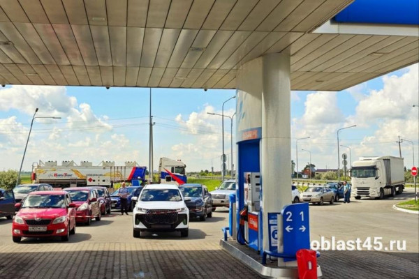 Курганцы используют народную карту заправок: водители сами отмечают АЗС с наличием бензина Курганцы используют народную карту заправок: водители сами отмечают АЗС с наличием бензина