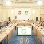 
											Губернатор Вадим Шумков встретился с архитекторами и дизайнерами Всероссийского урбанистического хакатона &laquo;Города&raquo;									