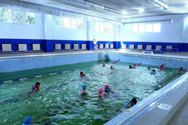 В детских лагерях Курганской области открылись бассейны