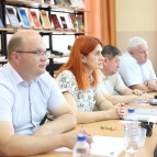
											Главы муниципальных округов Курганской области повышают уровень квалификации по программе &laquo;Муниципальное лидерство, стратегия и практика современного управления&raquo;									