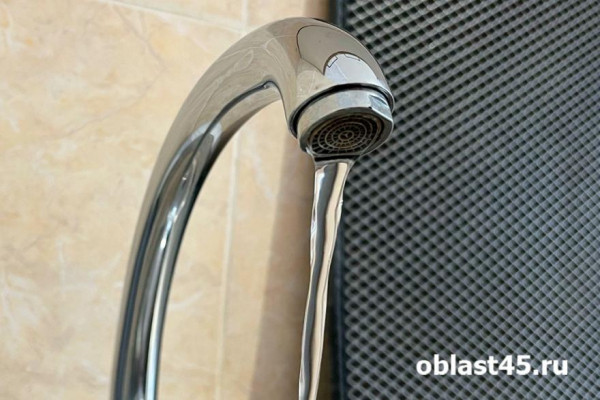 В Кургане вода в Заозерном микрорайоне не пригодна для питья до 7 августа В Кургане вода в Заозерном микрорайоне не пригодна для питья до 7 августа