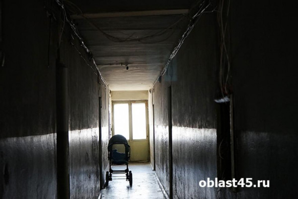 В Курганской области задержали рецидивиста за покушение на жизнь ребенка В Курганской области задержали рецидивиста за покушение на жизнь ребенка