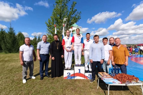 В Курганской области провели турнир по самбо в честь Николая Японского В Курганской области провели турнир по самбо в честь Николая Японского
