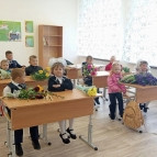 Сразу три школы Куртамышского округа встретили в этом году 1 сентября своих учеников полностью обновлёнными
Сразу три школы Куртамышского округа встретили в этом году 1 сентября своих учеников полностью обновлёнными