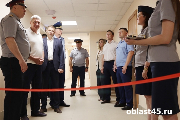 Перерезали красную ленточку: в Кургане открыли первый в регионе центр для осуждённых Перерезали красную ленточку: в Кургане открыли первый в регионе центр для осуждённых