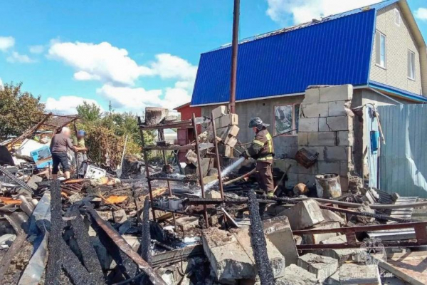 В Кургане потушили пожар после взрыва газового баллона