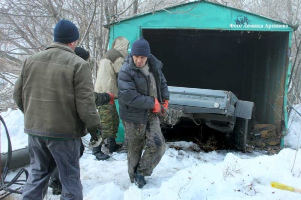 В Кургане продолжается снос гаражей, самовольно установленных жителями В Кургане продолжается снос гаражей, самовольно установленных жителями