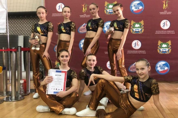 Курганские спортсменки стали чемпионками по фитнес-аэробике