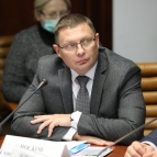Замгубернатора Владимир Архипов рассказал о развитии сферы АПК в Совете Федерации
Замгубернатора Владимир Архипов рассказал о развитии сферы АПК в Совете Федерации