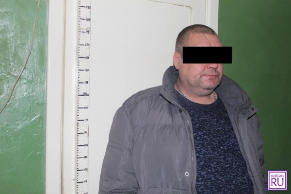 Пьяный дебошир избил женщину и погнал по трассе: сотрудникам ДПС пришлось стрелять Пьяный дебошир избил женщину и погнал по трассе: сотрудникам ДПС пришлось стрелять