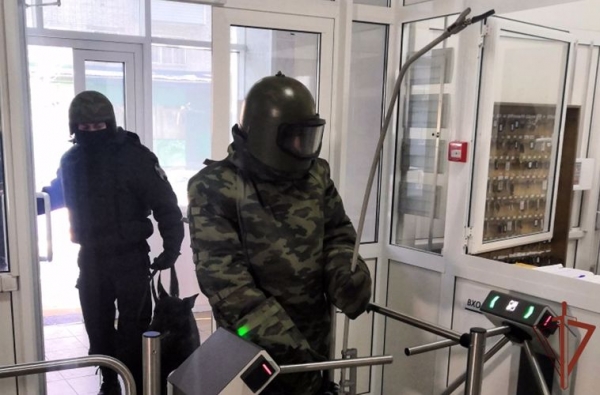 Спецназ Росгвардии принял участие в учении оперативного штаба в Курганской области Спецназ Росгвардии принял участие в учении оперативного штаба в Курганской области