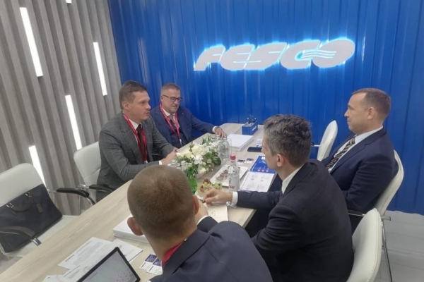 Курганская область будет сотрудничать с транспортной группой FESCO Курганская область будет сотрудничать с транспортной группой FESCO