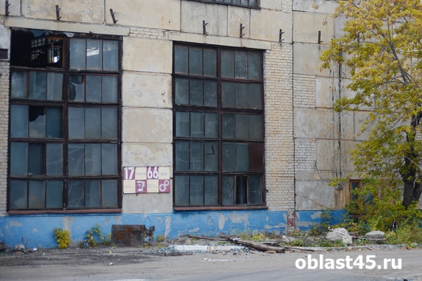 «Ломать – не строить». В Кургане из-за халатности владельца рушится цех исторического предприятия «Ломать – не строить». В Кургане из-за халатности владельца рушится цех исторического предприятия