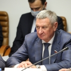 Замгубернатора Владимир Архипов рассказал о развитии сферы АПК в Совете Федерации
Замгубернатора Владимир Архипов рассказал о развитии сферы АПК в Совете Федерации